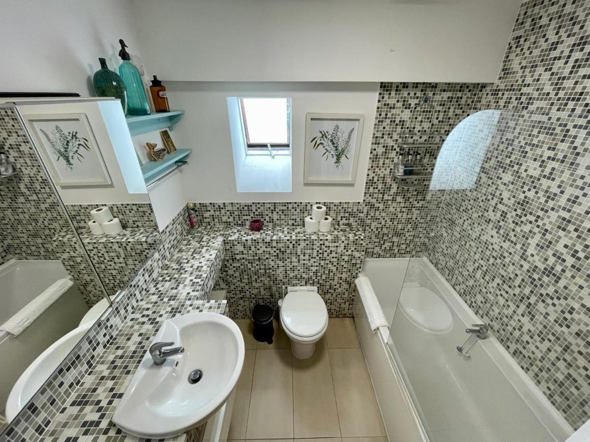Bright 1 Bed Flat Near Cabot Circus Leilighet Bristol Rom bilde